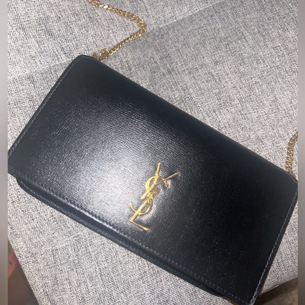 YSL chain wallet